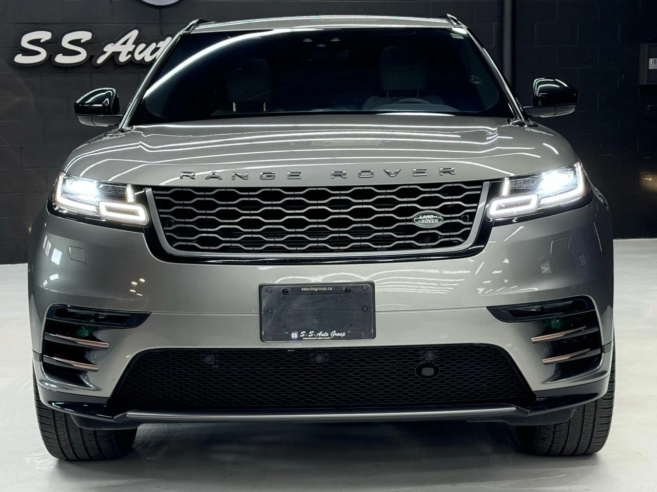 Land Rover Range Rover Velar D180 R-Dynamic SE * АвтоКредит* (ЦЕНА ДО БГ) - изображение 2