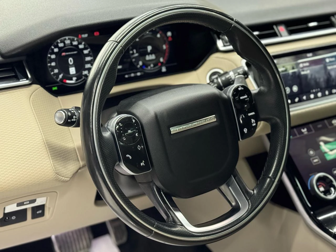 Land Rover Range Rover Velar D180 R-Dynamic SE * АвтоКредит* (ЦЕНА ДО БГ) - изображение 9