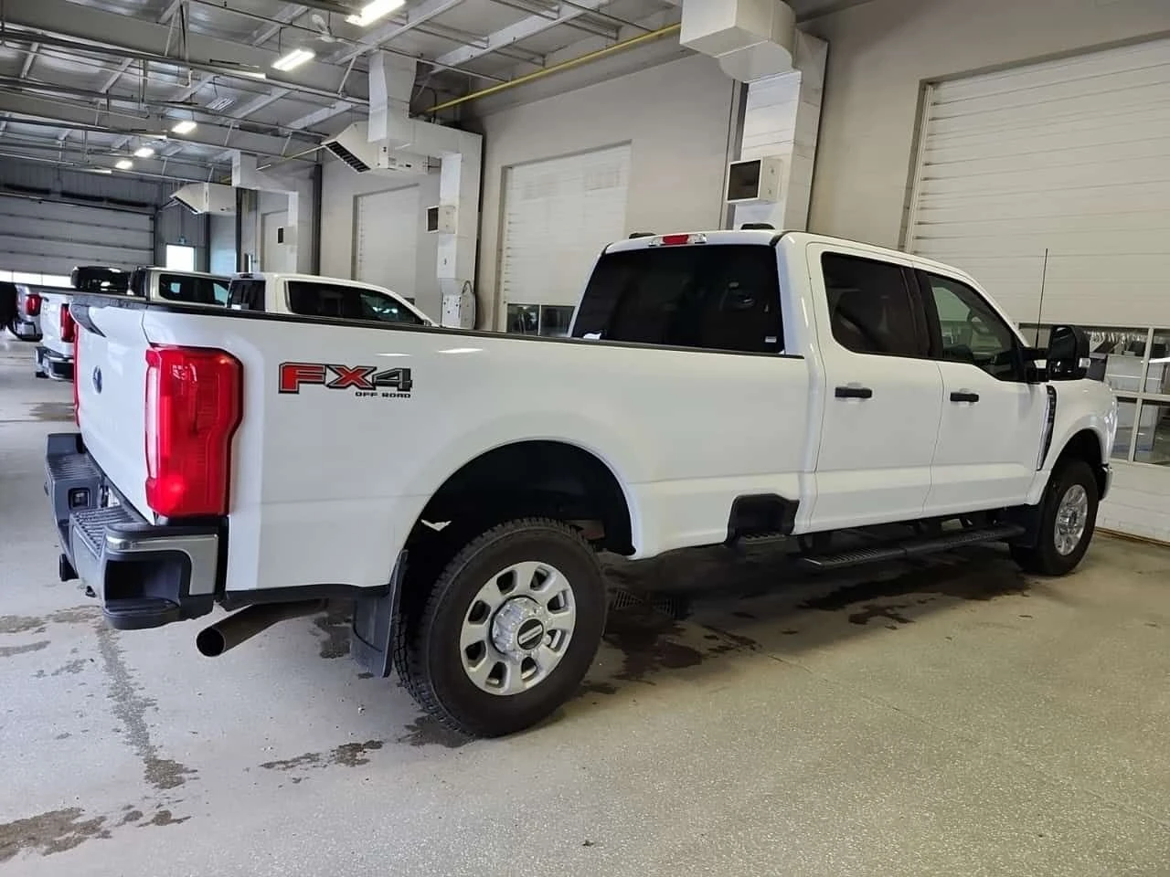 Ford F350 SUPER DUTY SRW XLT| 2 КЛЮЧА, снимка 3 - Автомобили и джипове - 54109587