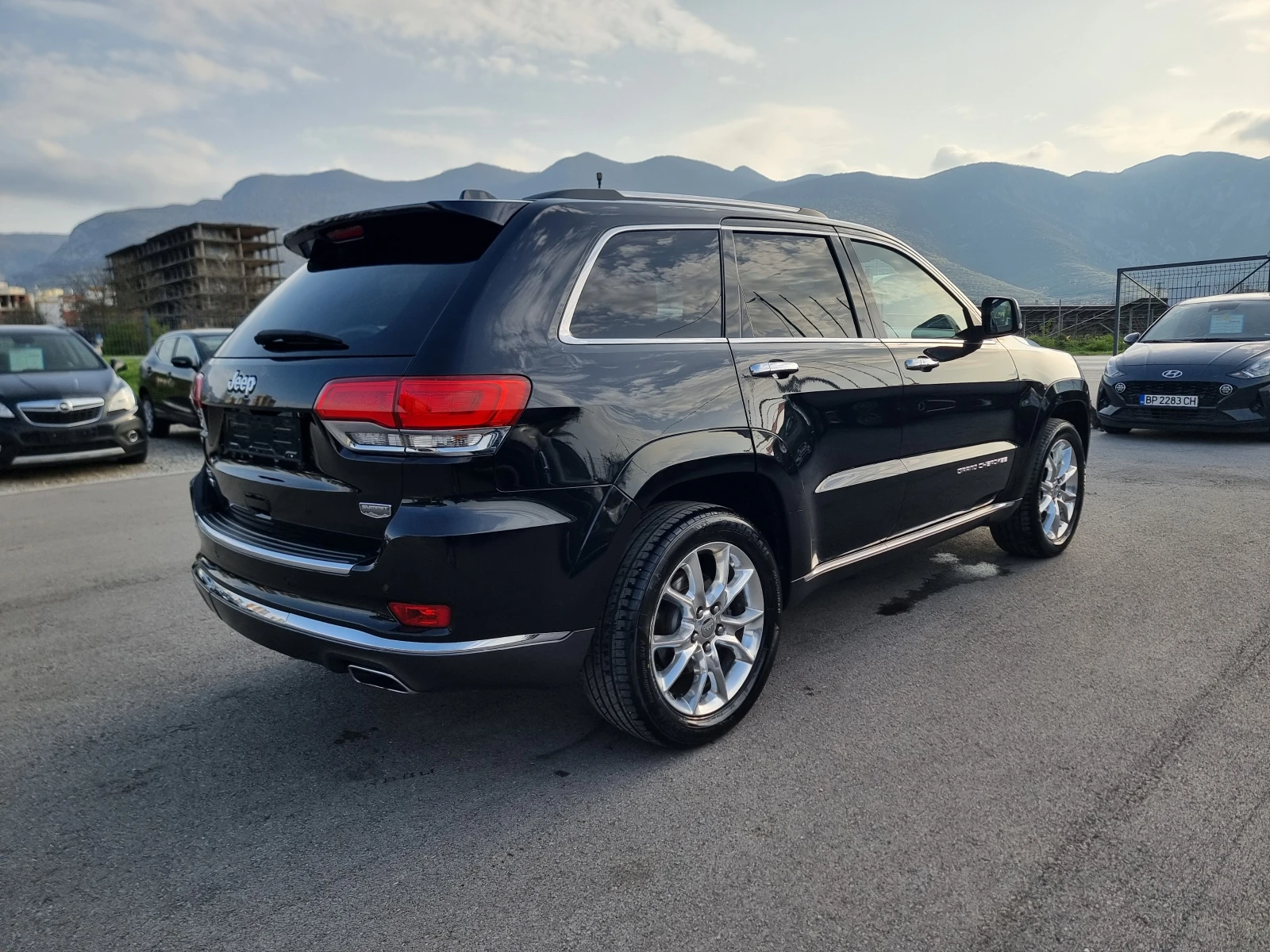 Jeep Grand cherokee 3.0D SUMMIT, снимка 7 - Автомобили и джипове - 54199950