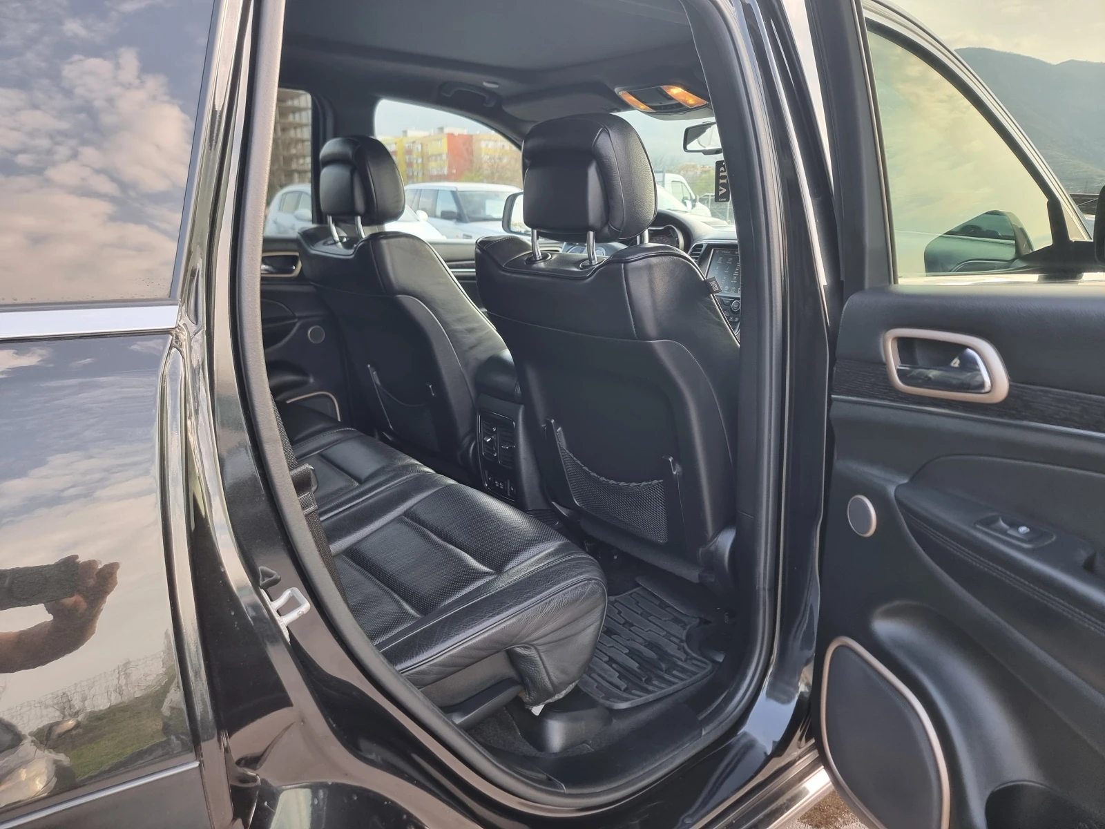 Jeep Grand cherokee 3.0D SUMMIT, снимка 14 - Автомобили и джипове - 54199950