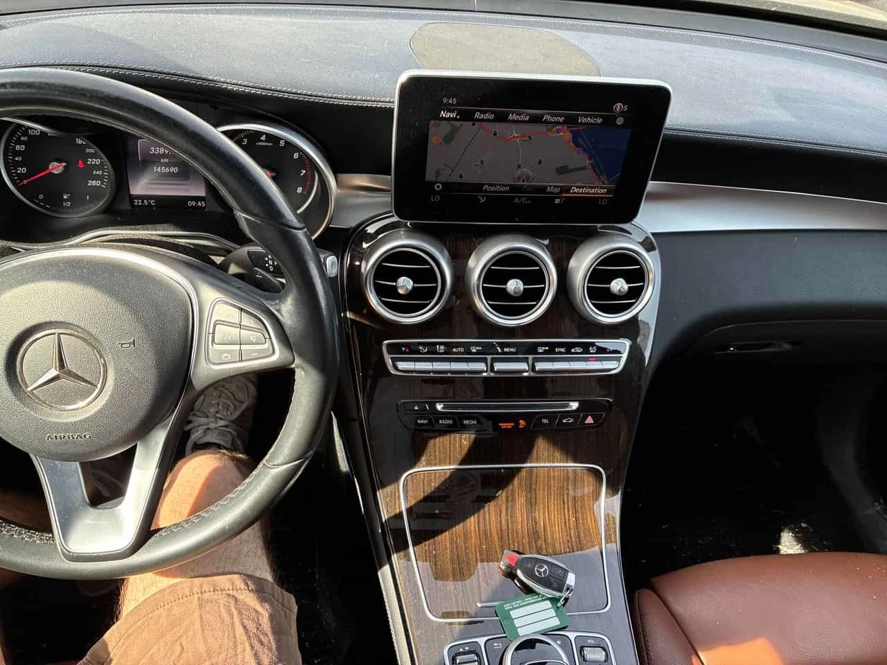 Mercedes-Benz GLC 300 4MATIC* PANORAMA* ПОДГРЕВИ* , снимка 9 - Автомобили и джипове - 54345564