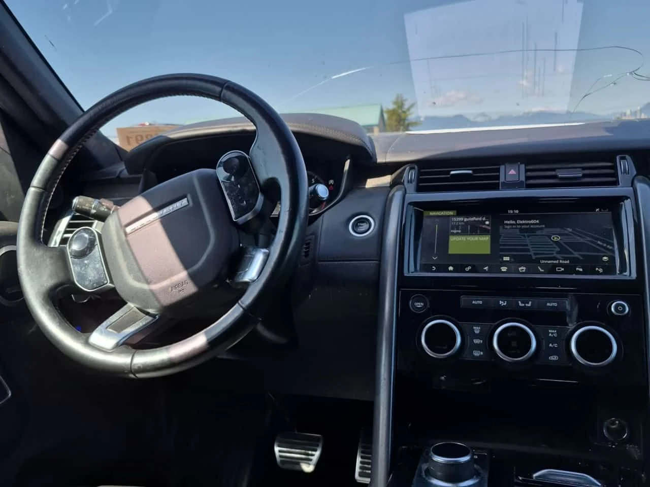 Land Rover Discovery HSE LUXURY| PANO| HUD| ПАМЕТ| 7 МЕСТЕН| 2 КЛЮЧА , снимка 7 - Автомобили и джипове - 54411946