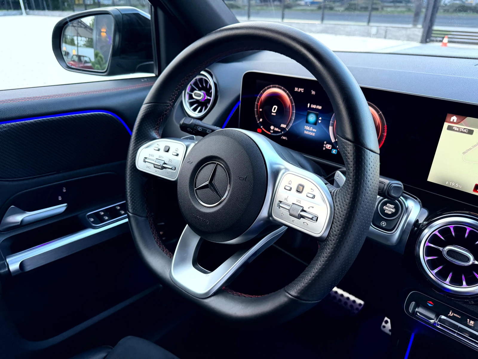 Mercedes-Benz GLB 200 d 150к.с AMG PREMIUM NIGHT EDITION, снимка 13 - Автомобили и джипове - 55397118