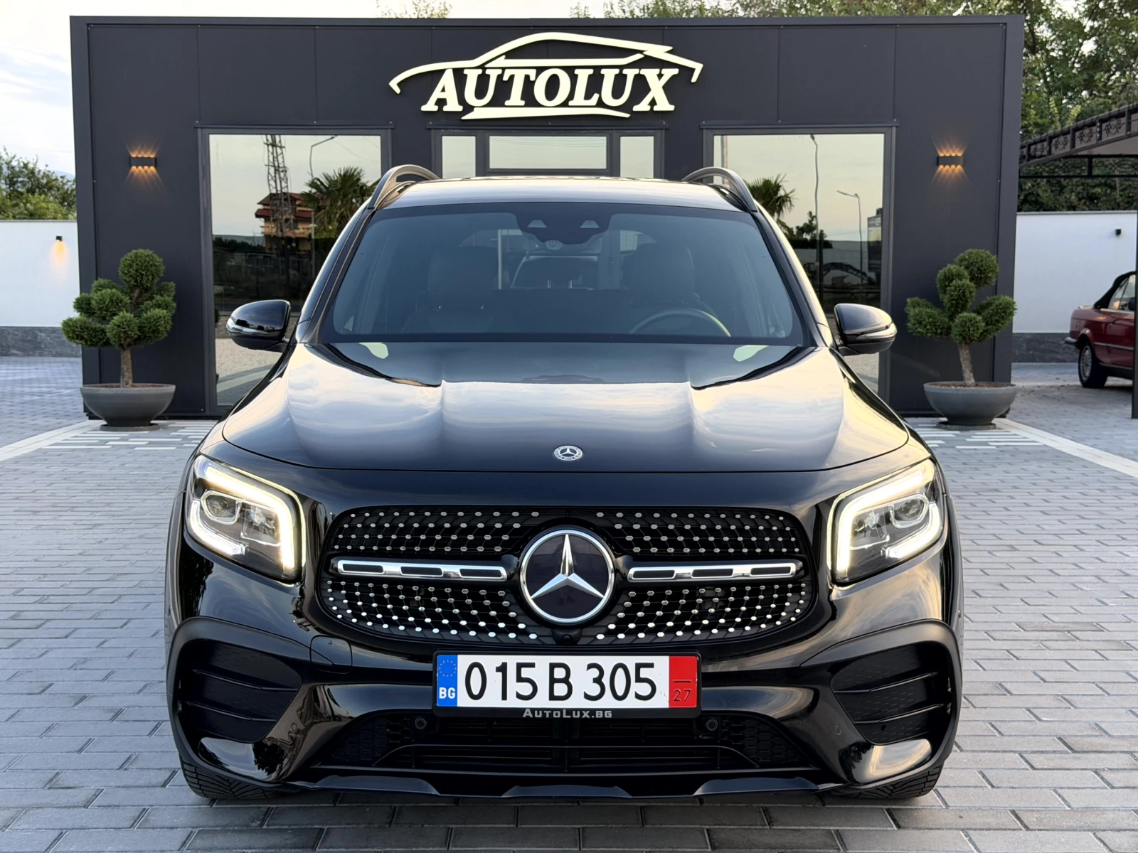 Mercedes-Benz GLB 200 d 150к.с AMG PREMIUM NIGHT EDITION, снимка 2 - Автомобили и джипове - 55397118