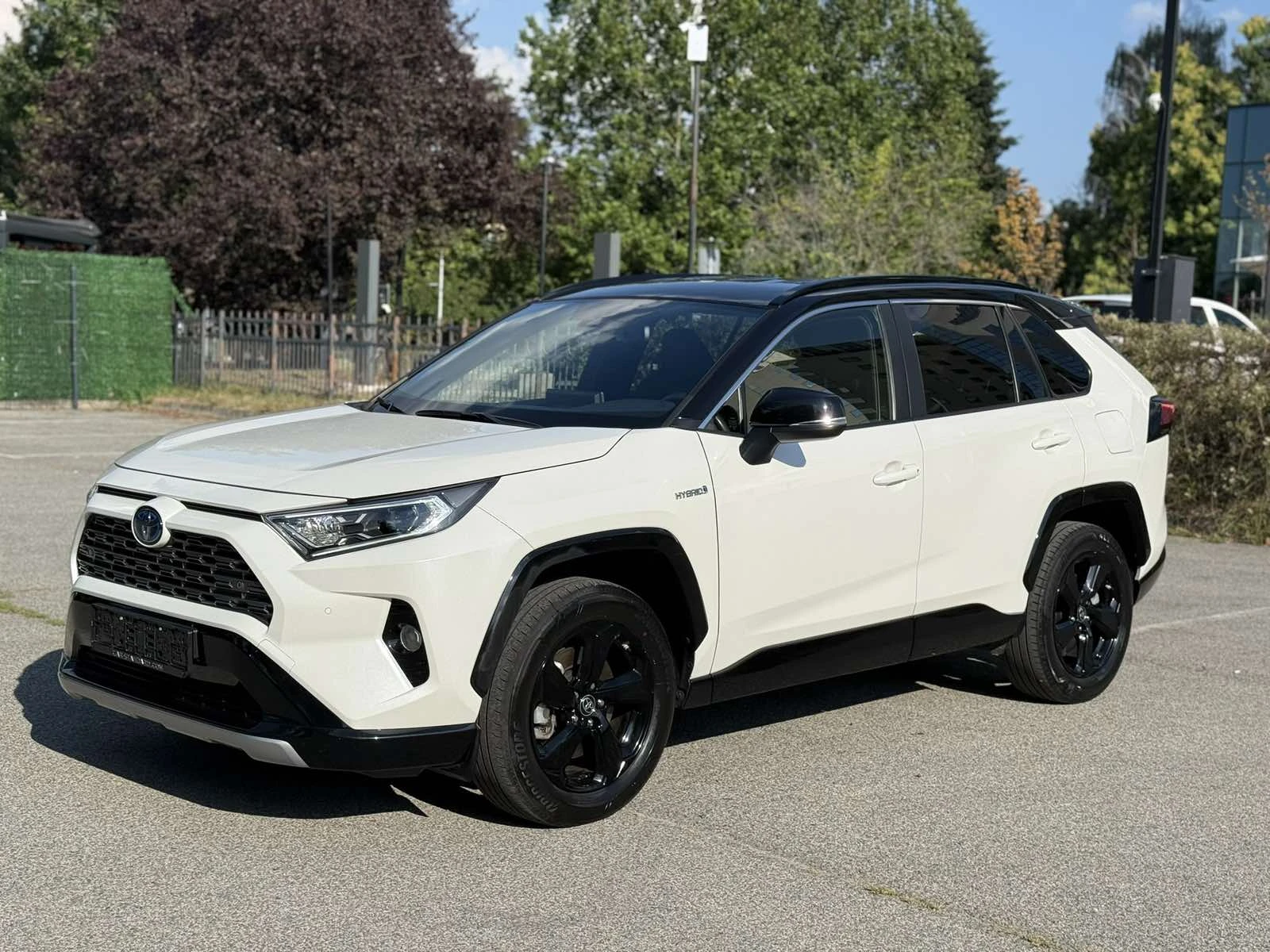 Toyota Rav4 Hybrid AWD Luxury , снимка 3 - Автомобили и джипове - 55625532