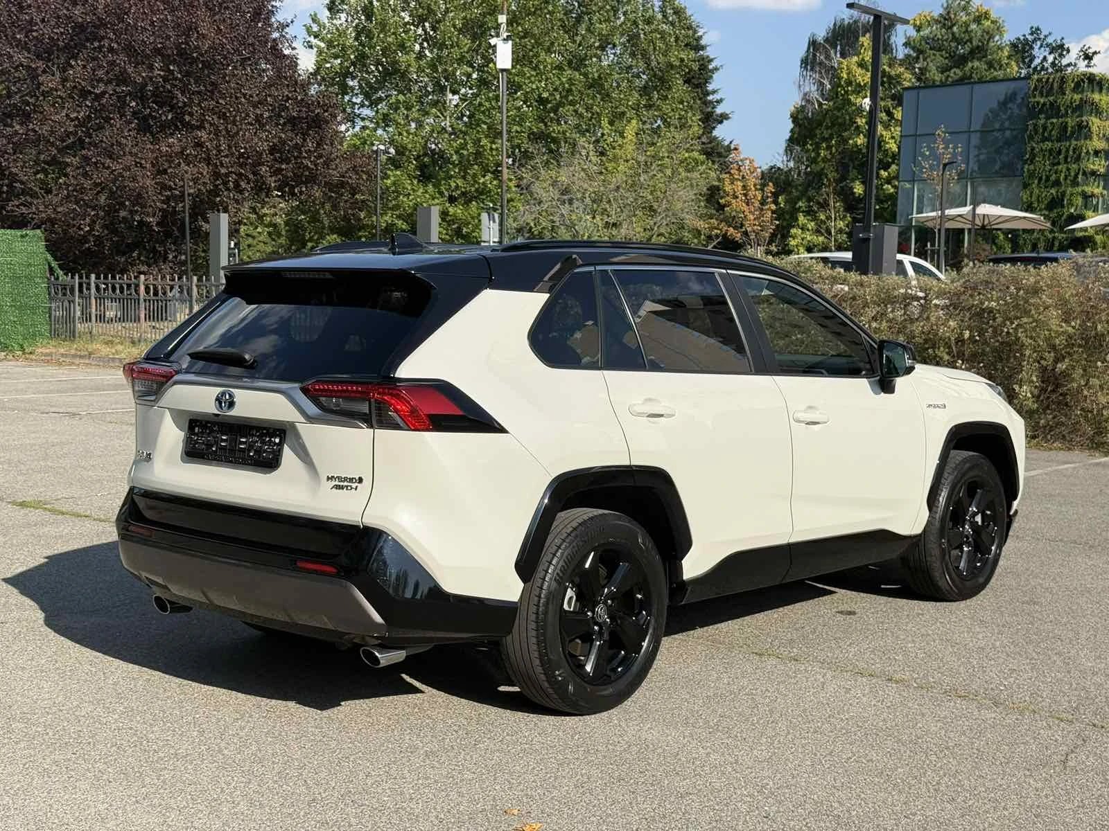 Toyota Rav4 Hybrid AWD Luxury , снимка 4 - Автомобили и джипове - 55625532
