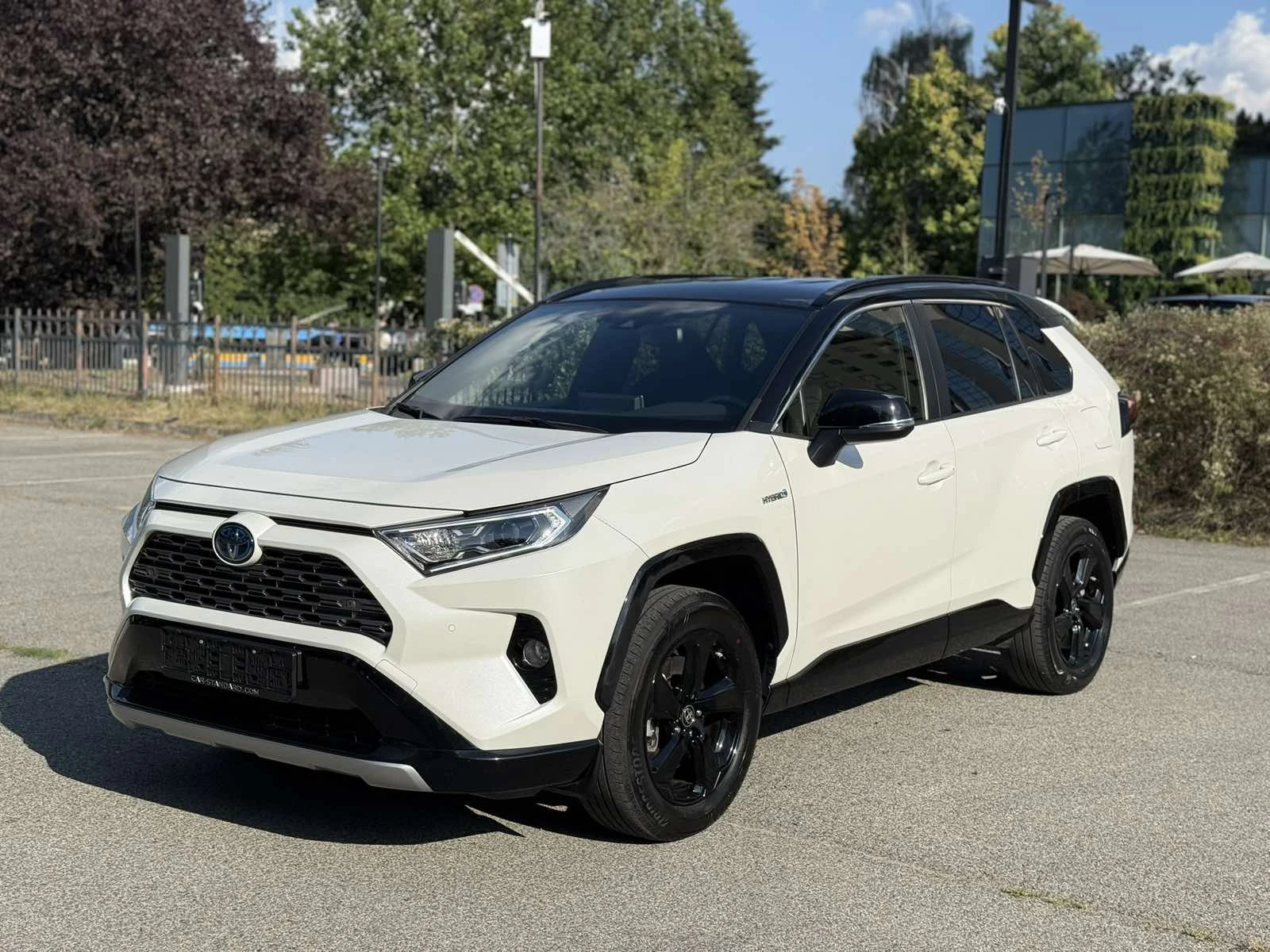 Toyota Rav4 Hybrid AWD Luxury , снимка 5 - Автомобили и джипове - 55625532