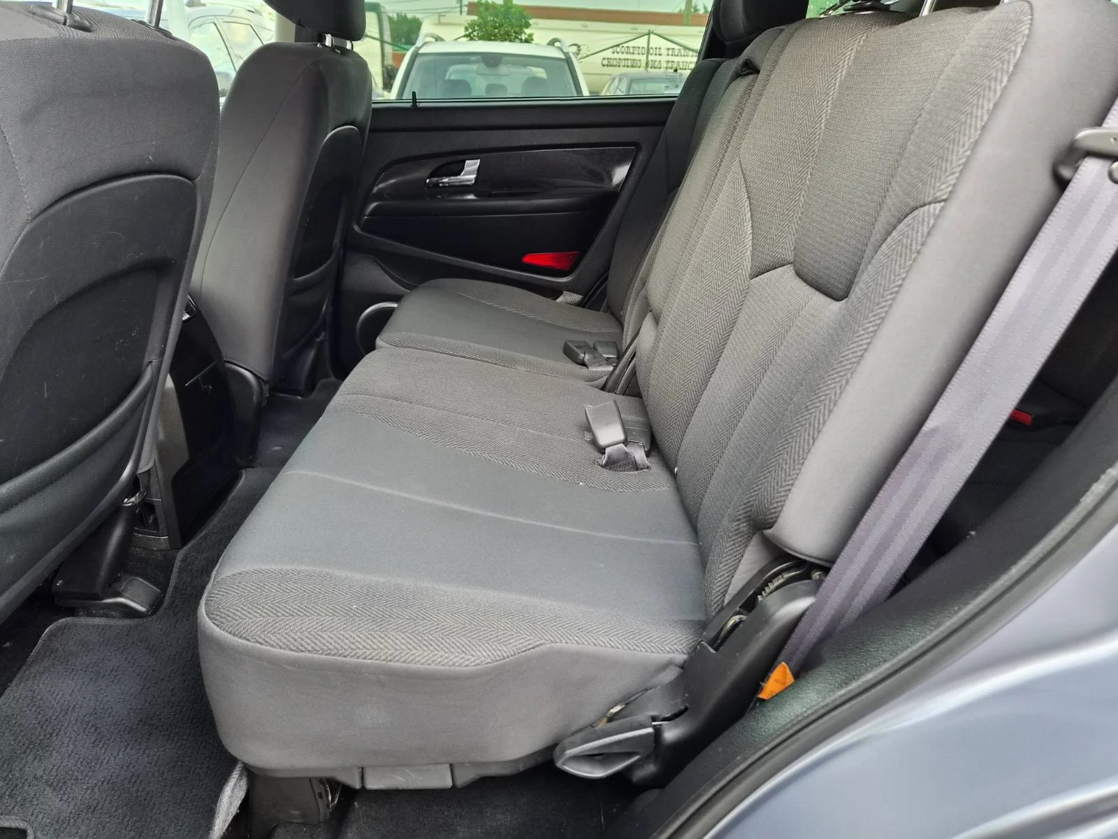 SsangYong Rexton 2.0D-AUTOMATIC-7 МЕСТА, снимка 14 - Автомобили и джипове - 55837754