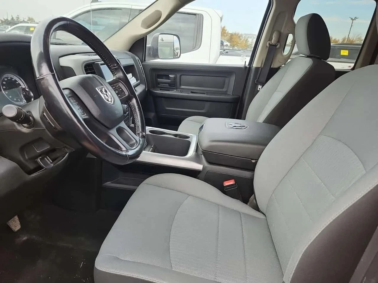 Dodge RAM 1500, снимка 7 - Автомобили и джипове - 56724645
