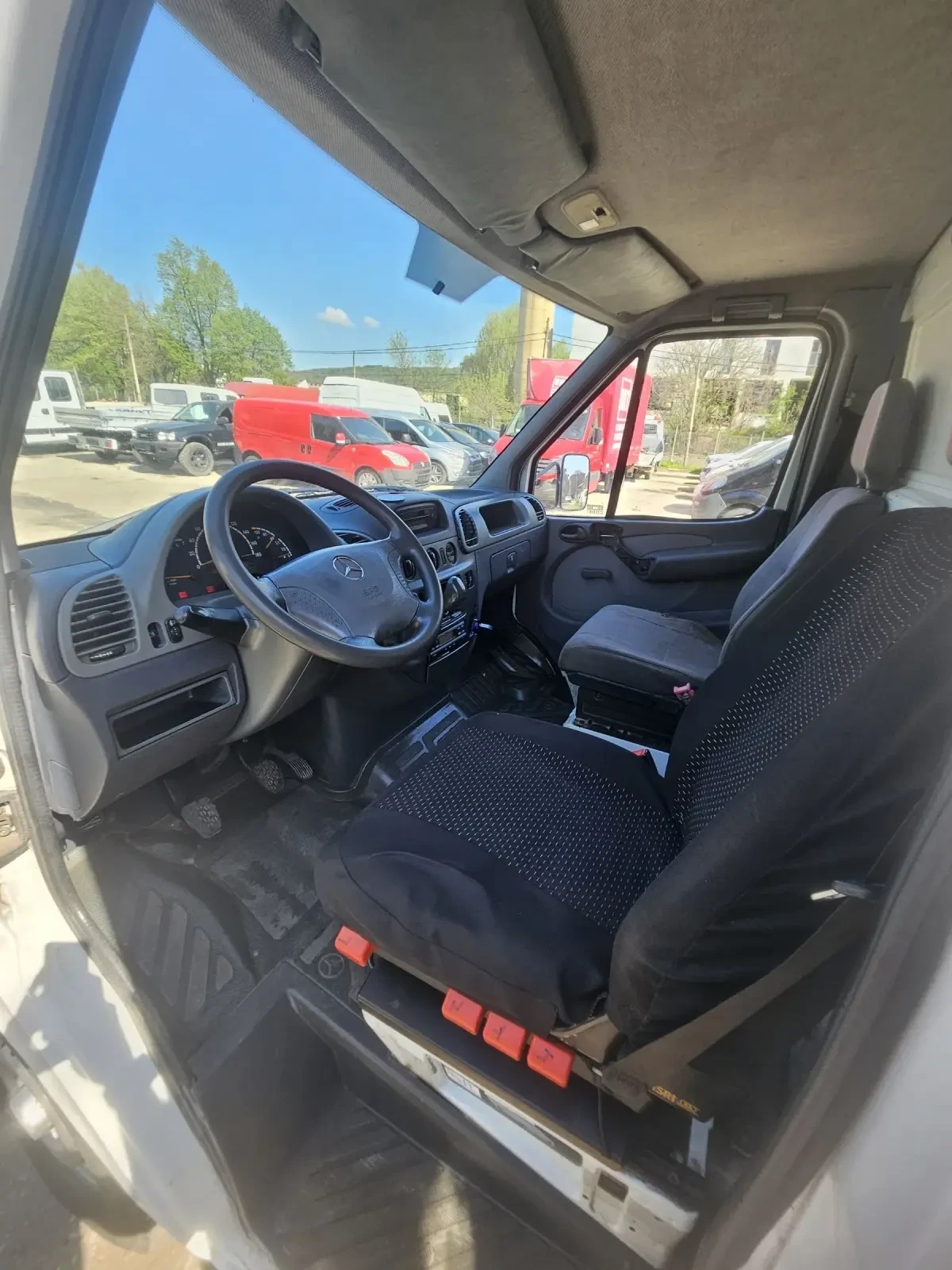 Mercedes-Benz Sprinter 313 2.2 TDI - изображение 7