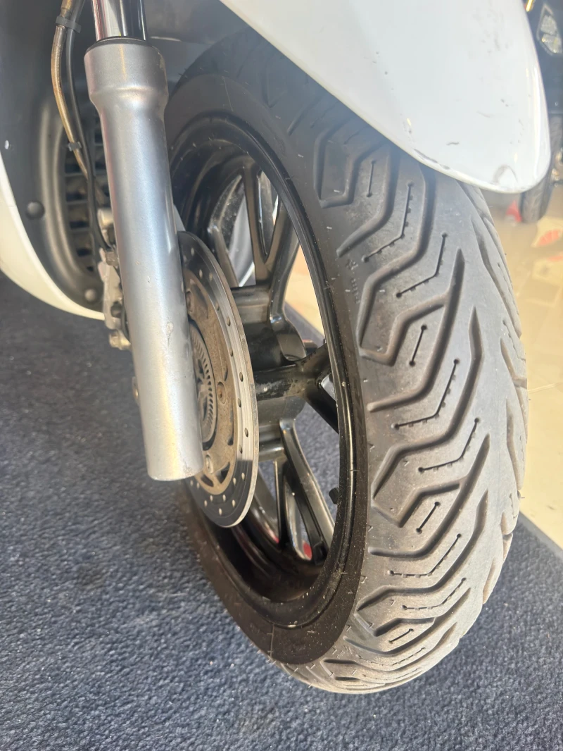 Kymco People Kymco People 300 ABS, снимка 9 - Мотоциклети и мототехника - 50941837