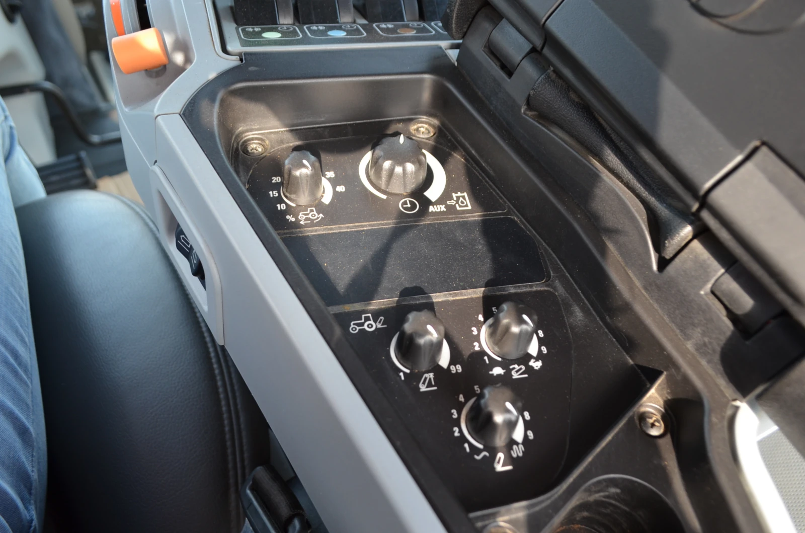  CASE IH  T8.435 Autocommand  | Mobile.bg   11