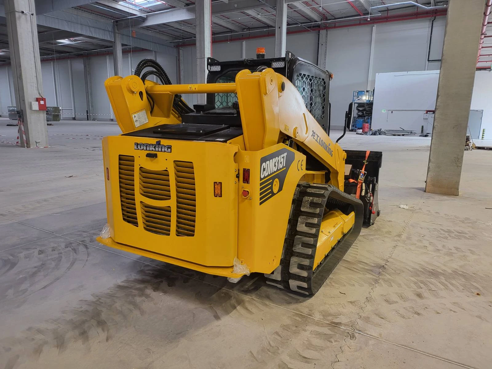 Мини челни товарачи Друга CDM315T, снимка 3 - Индустриална техника - 54270449