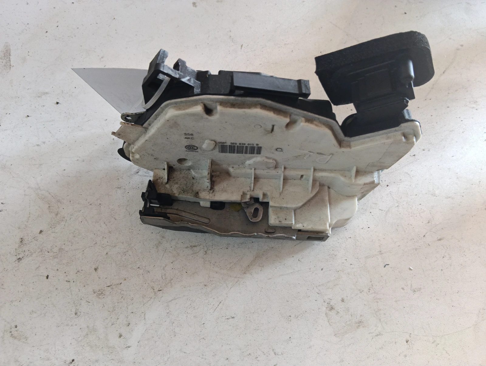 ����� (����� ����) 5E0839015B Skoda Octavia | Mobile.bg � ����������� 1
