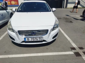 Volvo V60, снимка 1