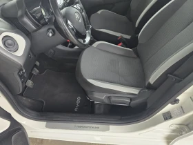 Toyota Aygo Камера| Джанти| Автопилот, снимка 9