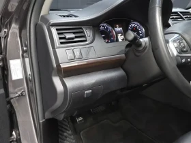 Toyota Camry 2.5XLE, снимка 13