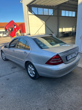 Mercedes-Benz C 220, снимка 3