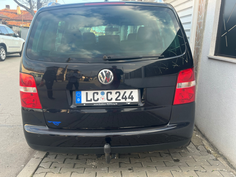 VW Touran, снимка 2 - Автомобили и джипове - 46056256