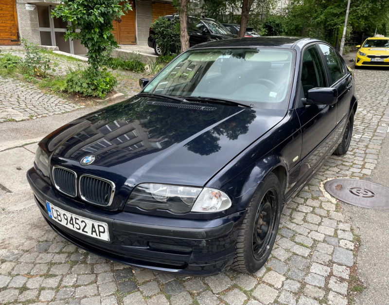 BMW 318 i с Газов инжекцион, снимка 1 - Автомобили и джипове - 46406033