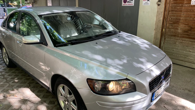 Volvo S40, снимка 2 - Автомобили и джипове - 47562108