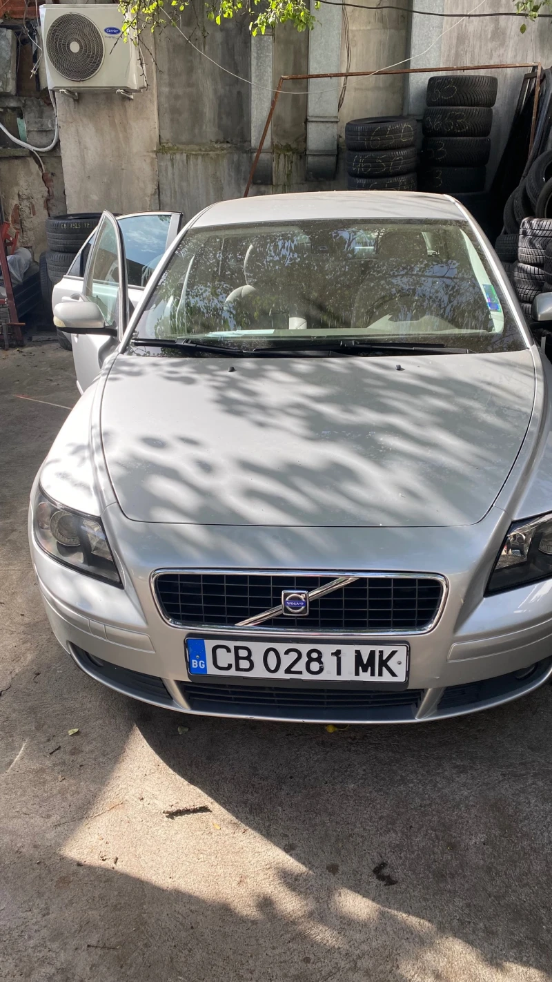 Volvo S40, снимка 1 - Автомобили и джипове - 47324448