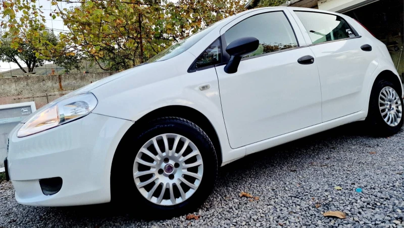 Fiat Punto Grande Punto 1.2, снимка 7 - Автомобили и джипове - 47591560