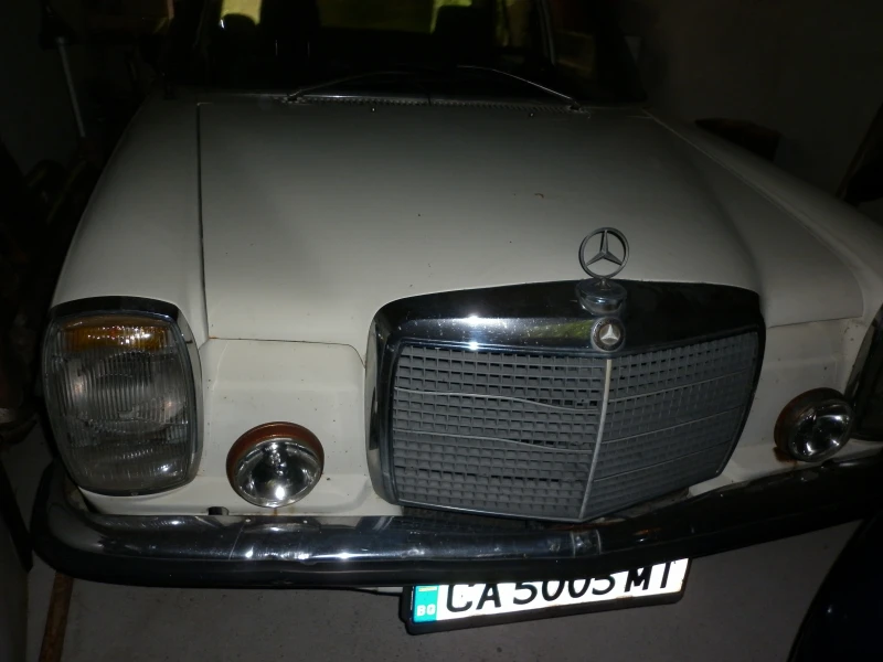 Mercedes-Benz 114, снимка 1 - Автомобили и джипове - 48837714