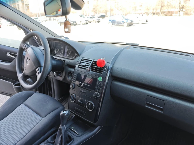 Mercedes-Benz A 150 w169, снимка 12 - Автомобили и джипове - 49357754