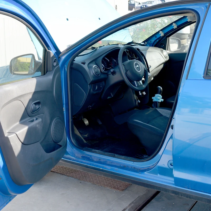 Dacia Sandero 0.9 Turbo, снимка 5 - Автомобили и джипове - 50767877