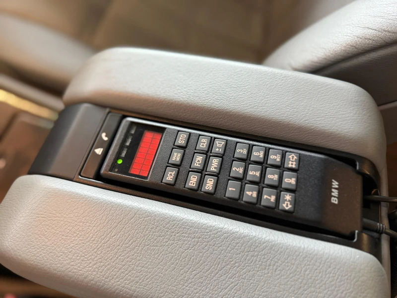 BMW 740 Long* Подгрев* Щори* Лизинг* V8, снимка 12 - Автомобили и джипове - 51486206