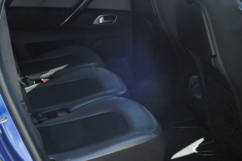 Citroen C4 Picasso 1.2, снимка 4 - Автомобили и джипове - 52417635