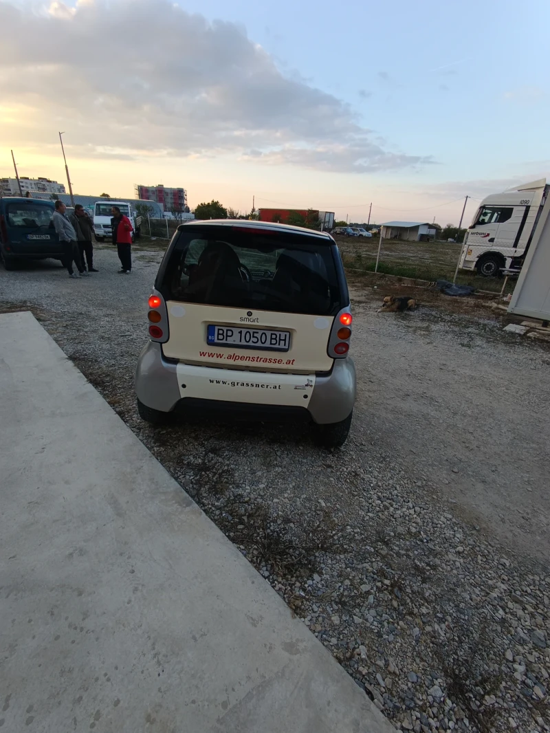 Smart Fortwo, снимка 4 - Автомобили и джипове - 52713674