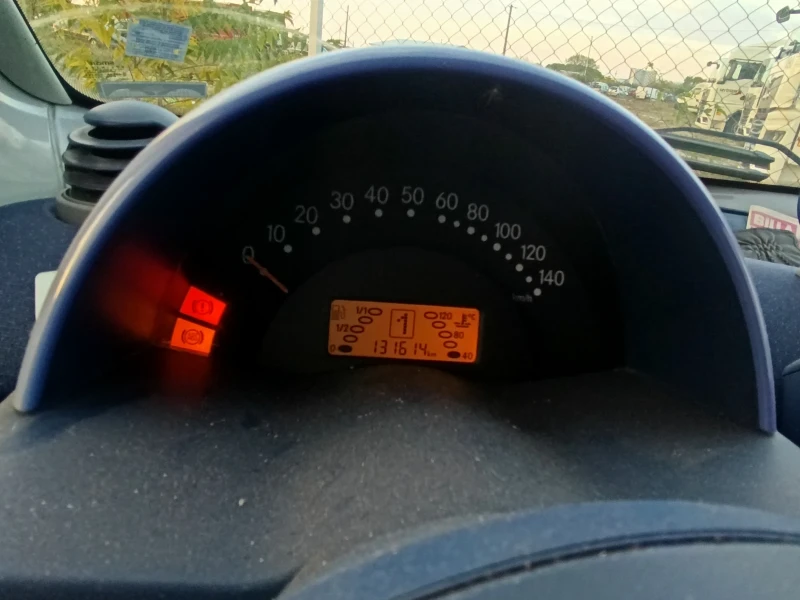 Smart Fortwo, снимка 13 - Автомобили и джипове - 52713674