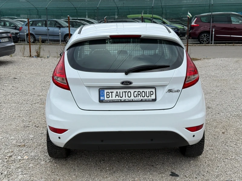 Ford Fiesta 1.25i * * ТОВАРНА* * 130000КМ* * , снимка 5 - Автомобили и джипове - 52391209
