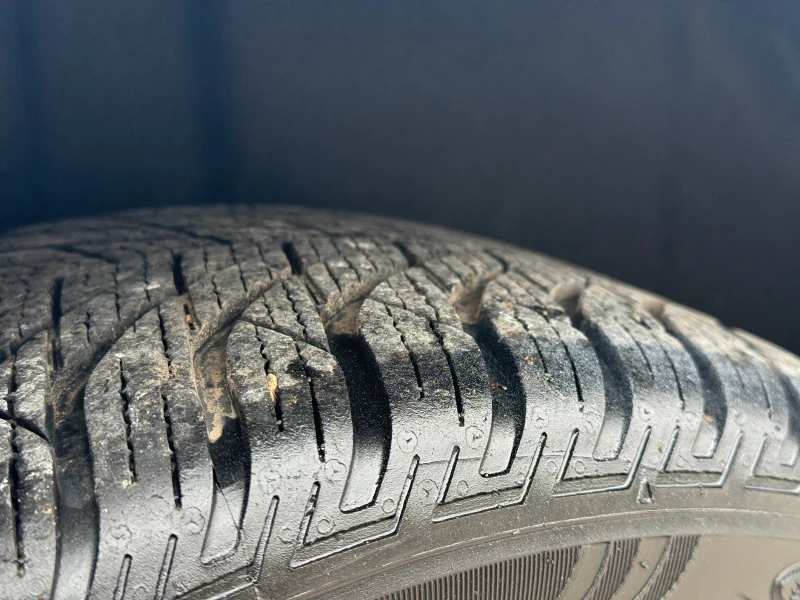 Ford Fiesta 1.25i * * ТОВАРНА* * 130000КМ* * , снимка 16 - Автомобили и джипове - 52391209