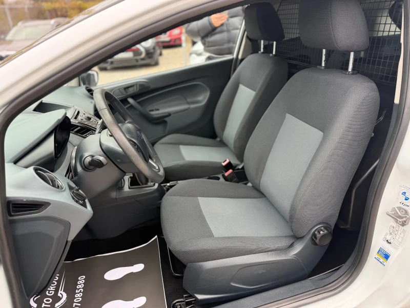 Ford Fiesta 1.25i * * ТОВАРНА* * 130000КМ* * , снимка 7 - Автомобили и джипове - 52391209