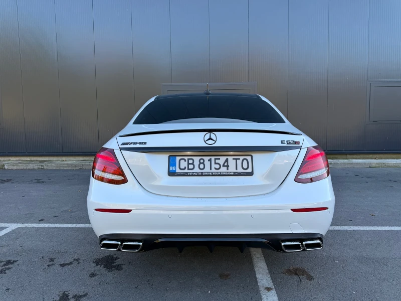 Mercedes-Benz E 220 ///AMG 63s Optic/FullDigitall/Ambient/Exclusive, снимка 5 - Автомобили и джипове - 52582065