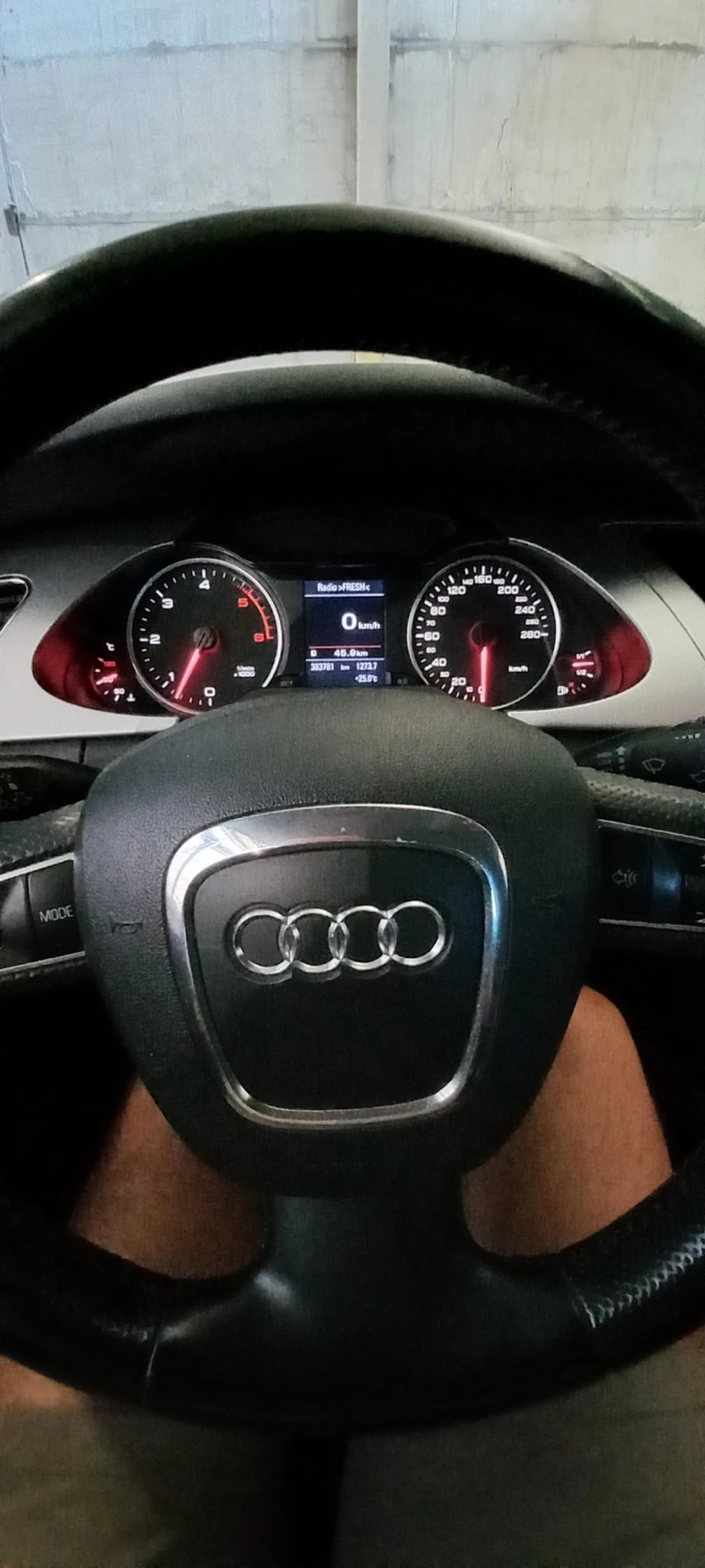 Audi A4 3.0 TDI DISTRONIK, снимка 14 - Автомобили и джипове - 53042312