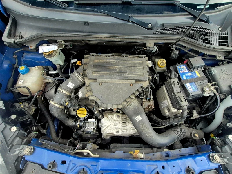 Opel Combo 1.3 CDTI 90kc, снимка 9 - Автомобили и джипове - 53598850