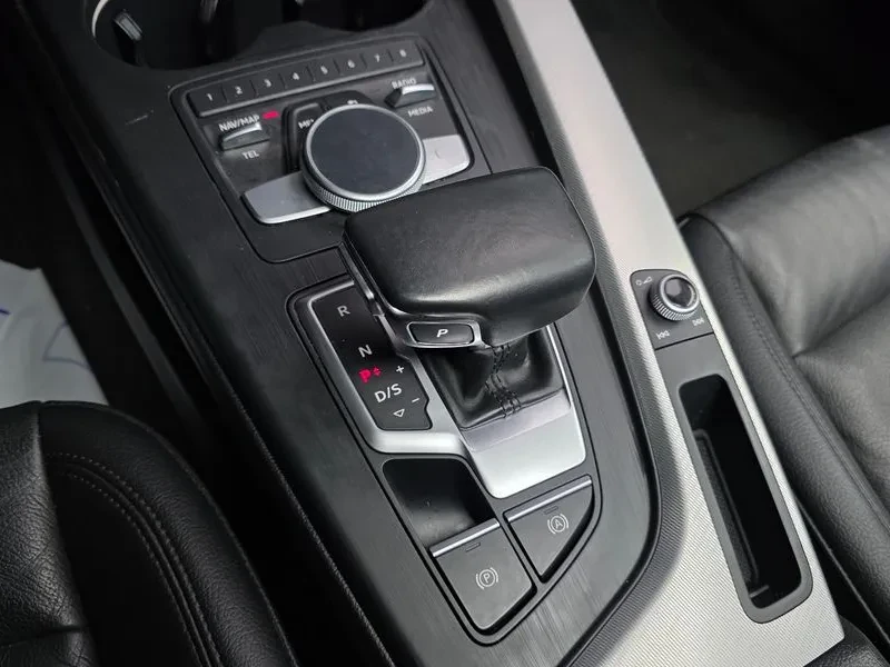 Audi A4 2.0 Tdi, снимка 9 - Автомобили и джипове - 53885256