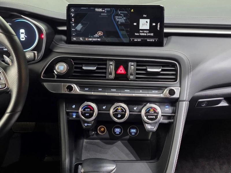 Genesis G70 2.2 Automatic, снимка 11 - Автомобили и джипове - 55598122