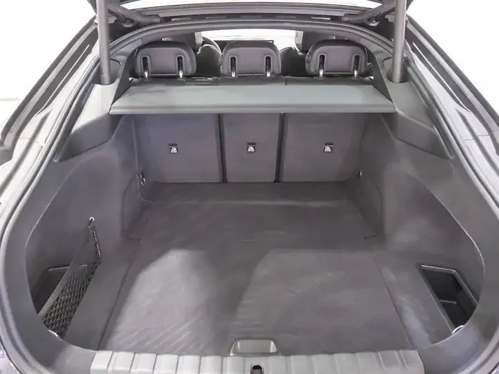BMW i4 eDrive35* Premium* Камера* Подгрев, снимка 16 - Автомобили и джипове - 56707520