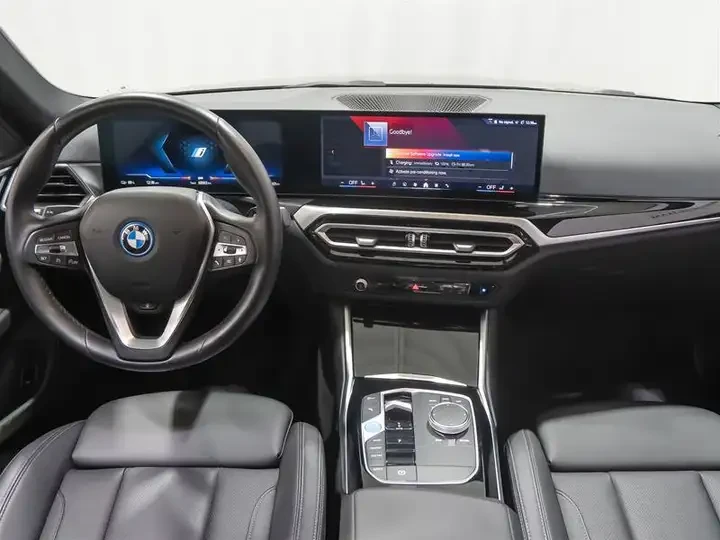 BMW i4 eDrive35* Premium* Камера* Подгрев, снимка 6 - Автомобили и джипове - 56707520