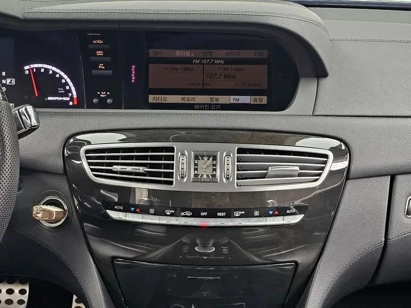 Mercedes-Benz CL 63 AMG, снимка 14 - Автомобили и джипове - 56740224
