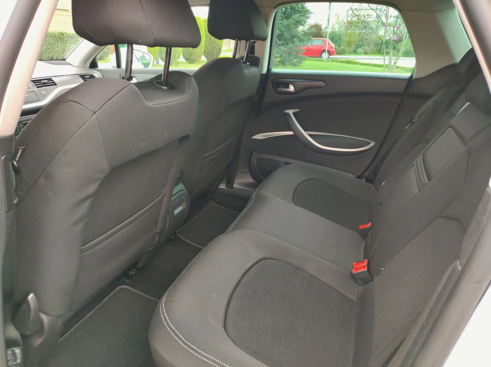Citroen C5 1.6 hdi Tourer  | Mobile.bg — изображение 13