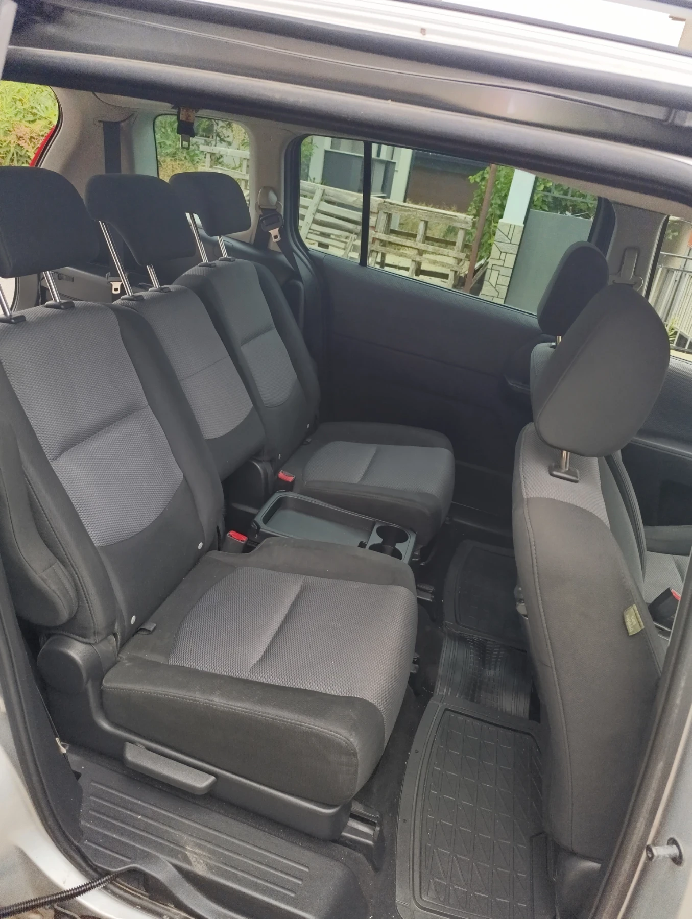 Mazda 5 2.0 D - изображение 10