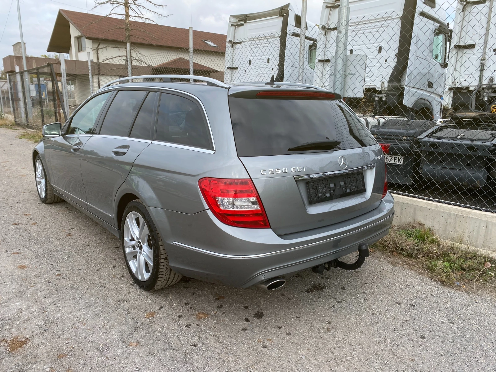 Mercedes-Benz C 250 4 matic FACE Топ състояние - изображение 3