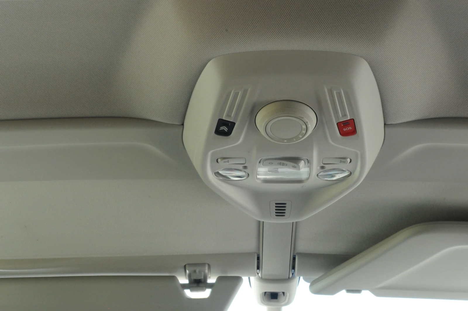 Citroen C4 Picasso 1.2 - изображение 8